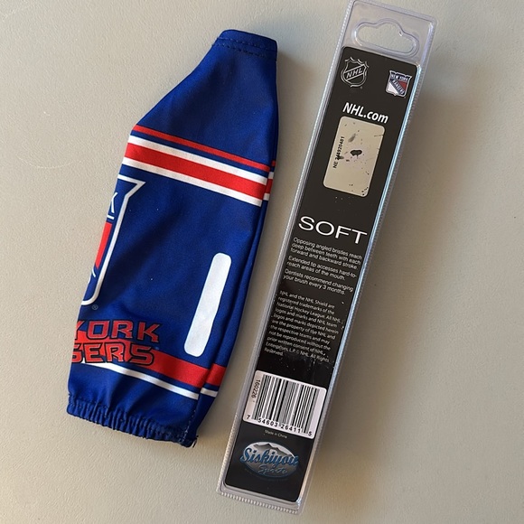 New York Rangers - Picture 2 of 2